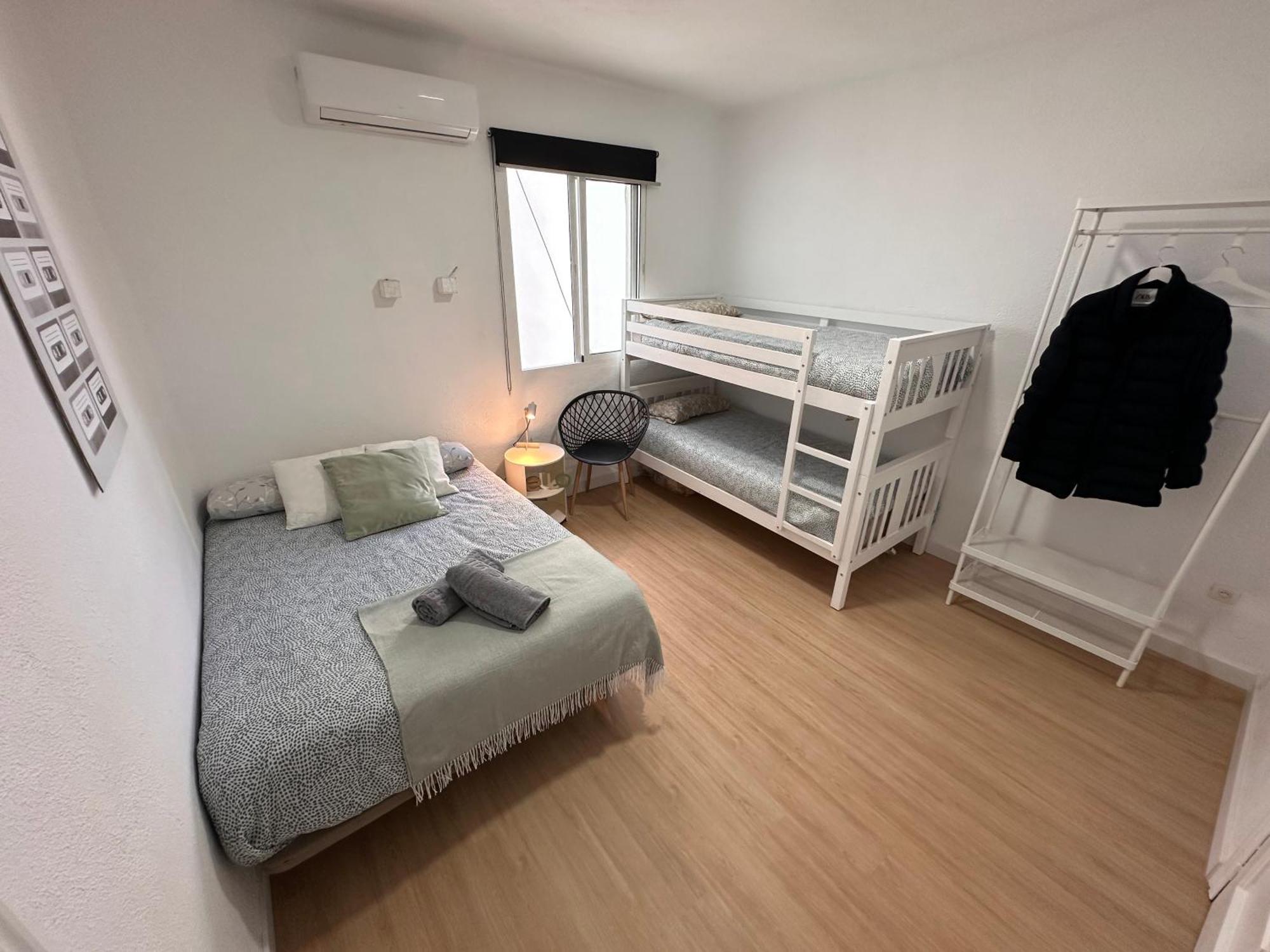 Centro Historico Malaga Especial Grupos 4 Apartment Ngoại thất bức ảnh